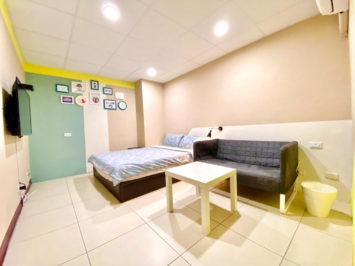 Wei Yang Guest House Tainan Esterno foto