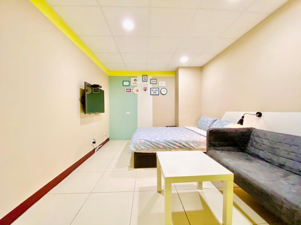 Wei Yang Guest House Tainan Esterno foto